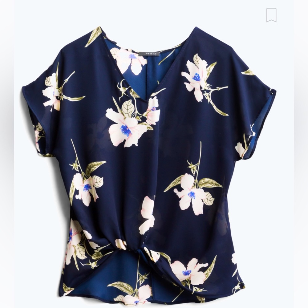 Short sleeve floral blouse